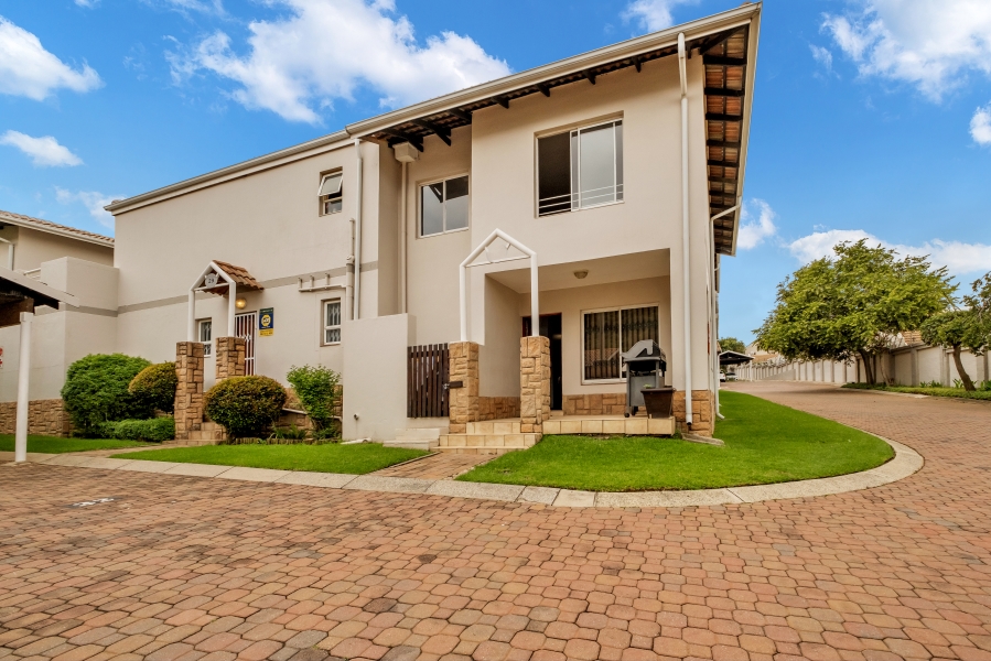 To Let 2 Bedroom Property for Rent in Witkoppen Gauteng