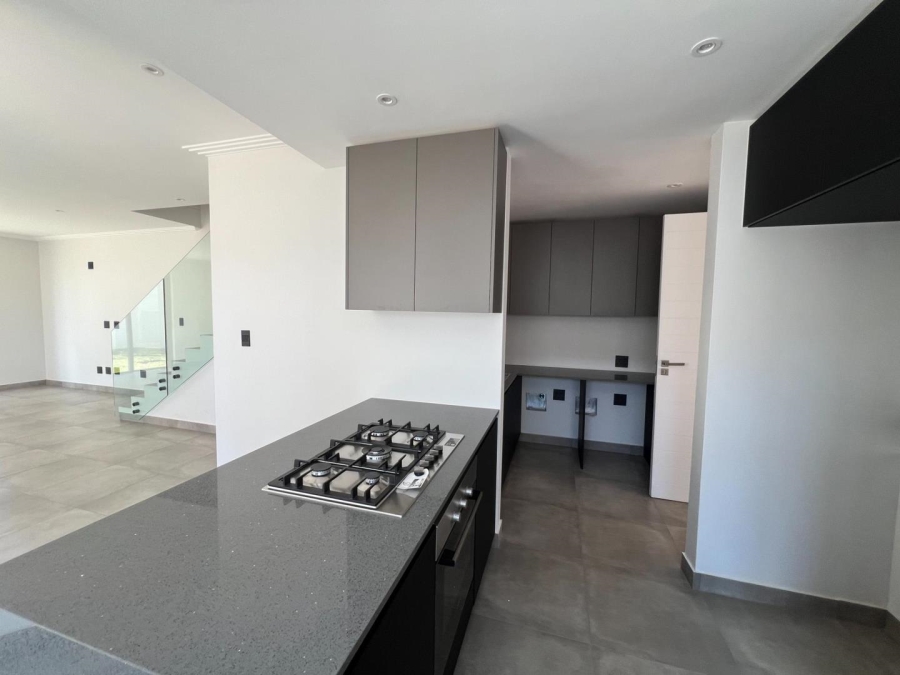 3 Bedroom Property for Sale in Dunkeld Gauteng