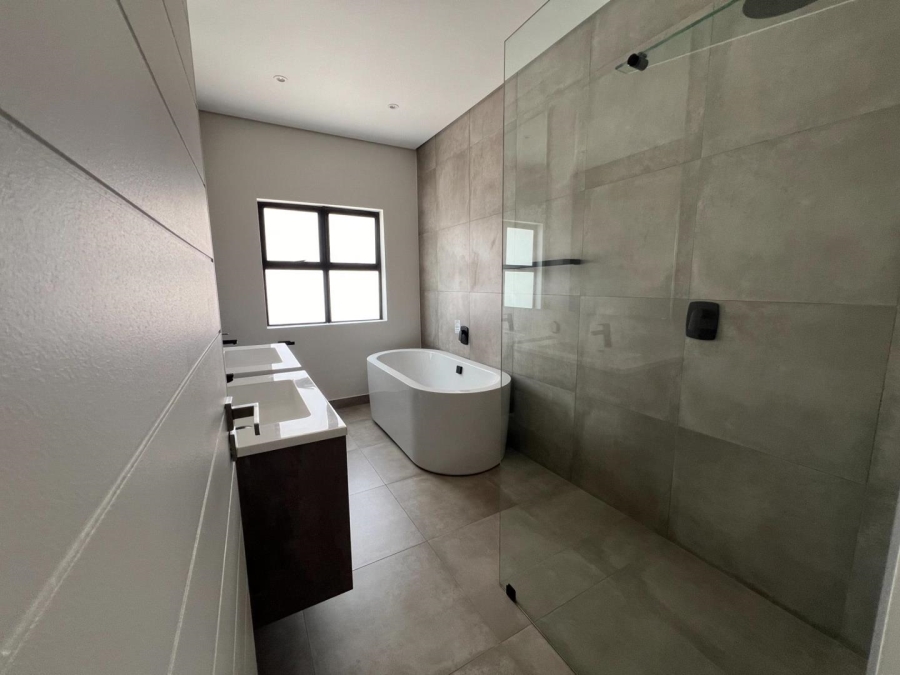 3 Bedroom Property for Sale in Dunkeld Gauteng