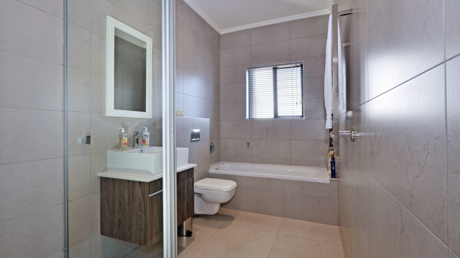 4 Bedroom Property for Sale in Bryanston Gauteng