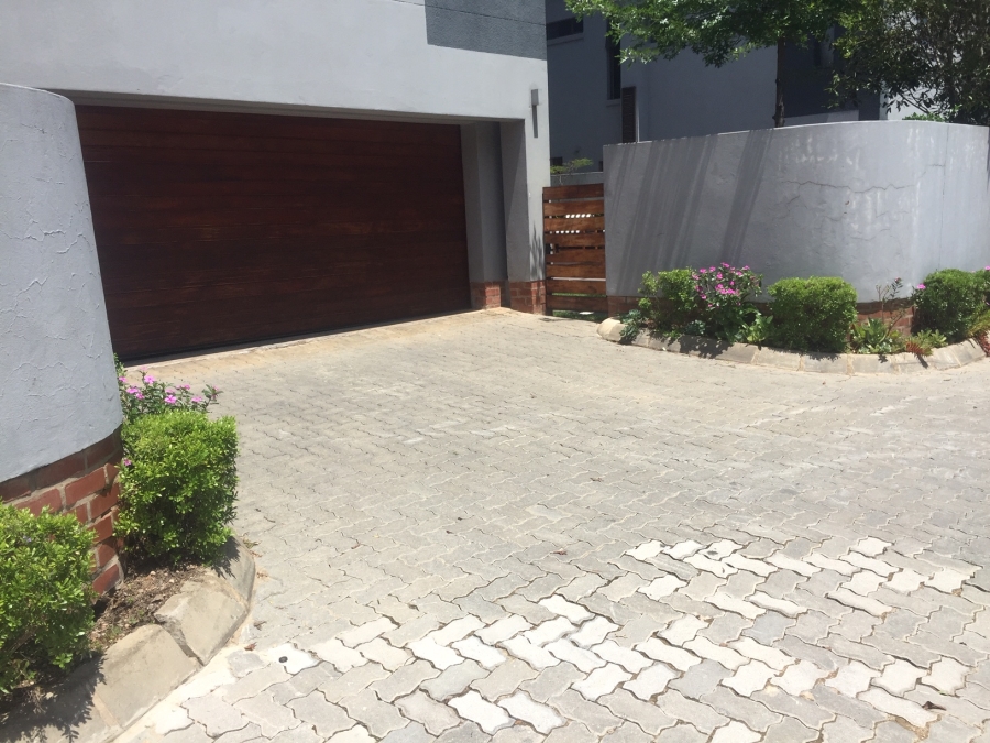 4 Bedroom Property for Sale in Bryanston Gauteng