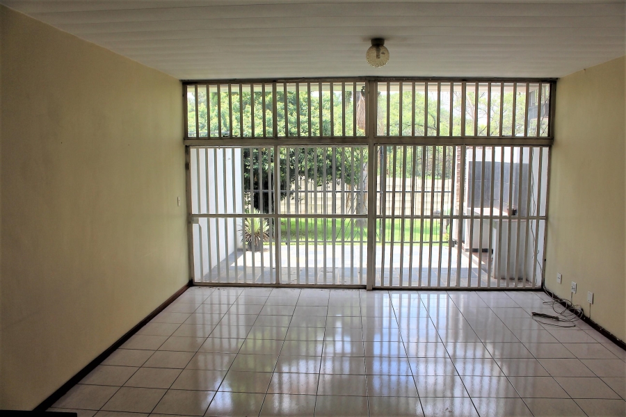To Let 3 Bedroom Property for Rent in Lynnwood Ridge Gauteng