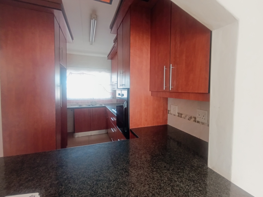 3 Bedroom Property for Sale in Brackendowns Gauteng