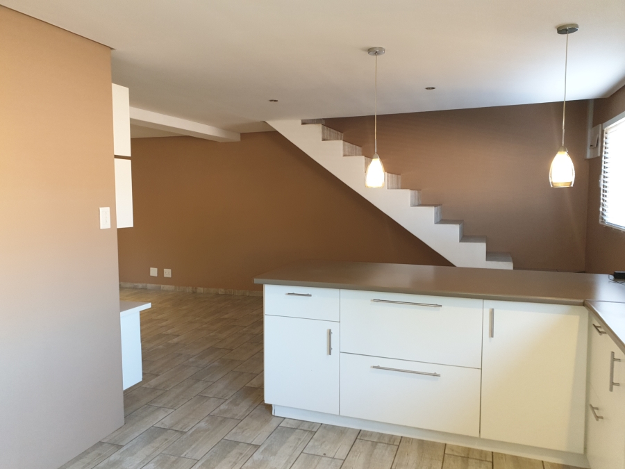 3 Bedroom Property for Sale in Brummeria Gauteng