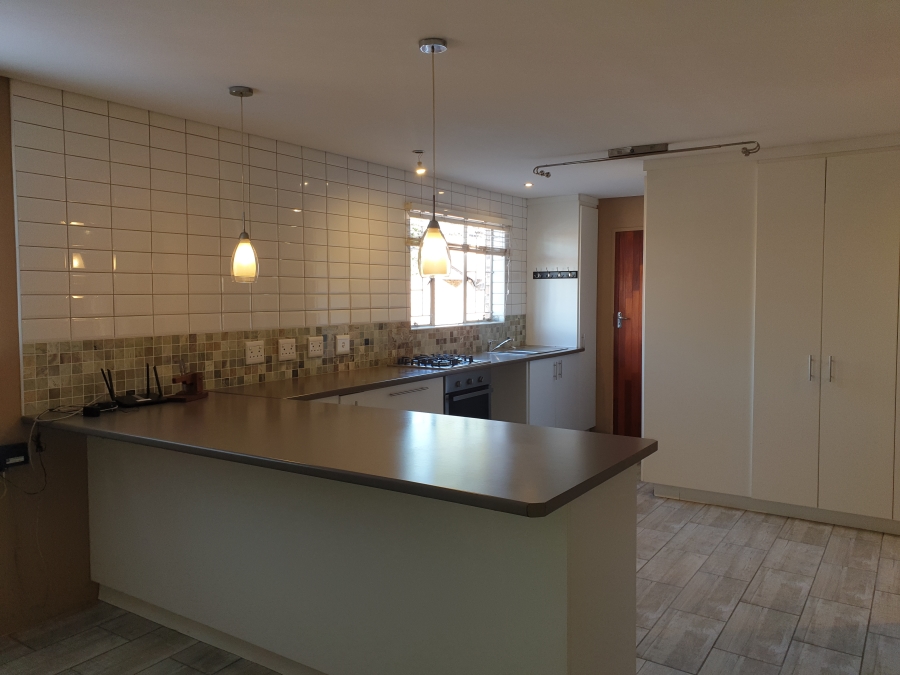 3 Bedroom Property for Sale in Brummeria Gauteng