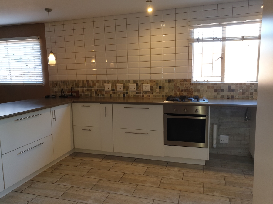 3 Bedroom Property for Sale in Brummeria Gauteng