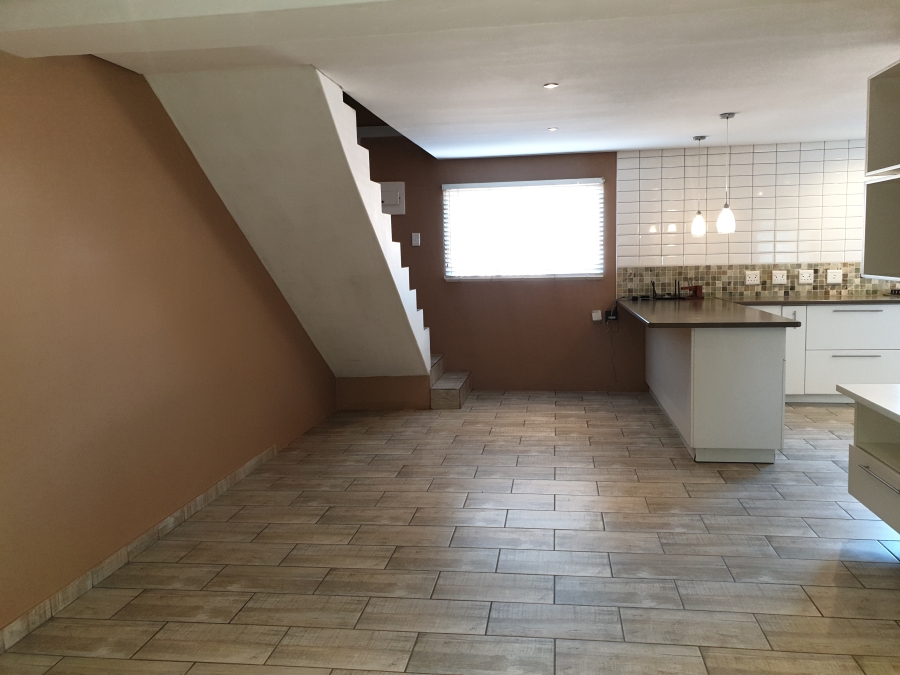 3 Bedroom Property for Sale in Brummeria Gauteng