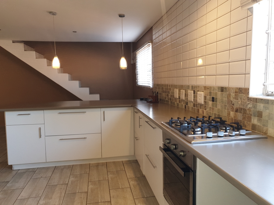 3 Bedroom Property for Sale in Brummeria Gauteng