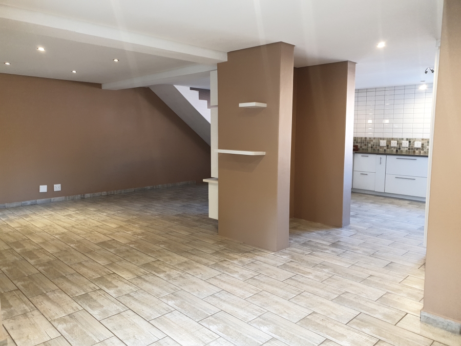 3 Bedroom Property for Sale in Brummeria Gauteng