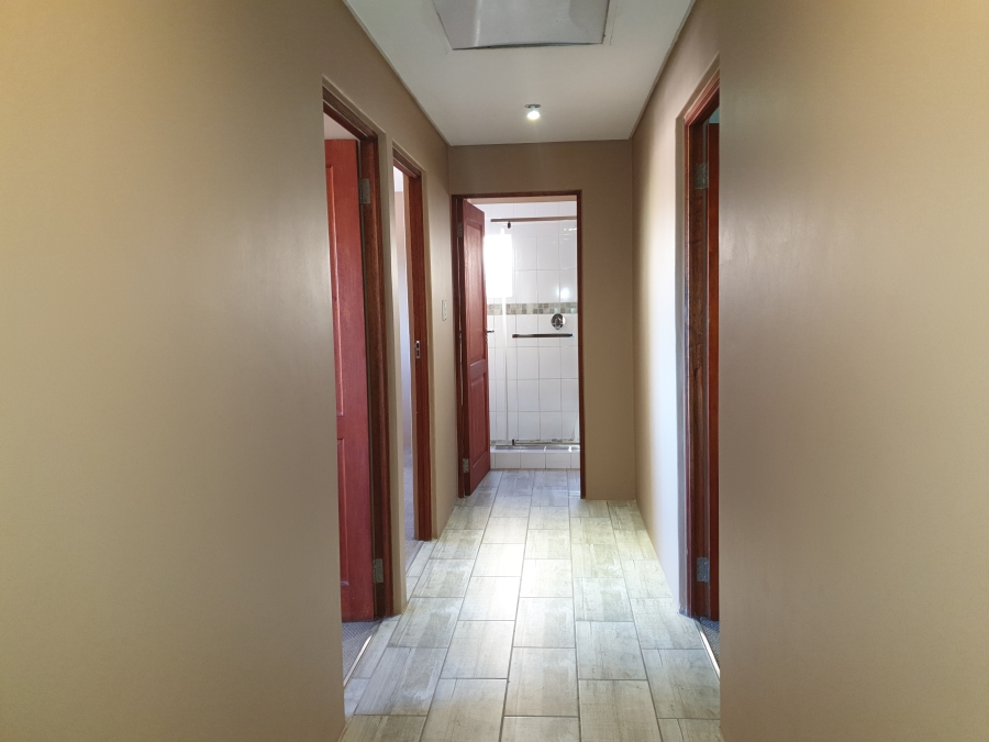 3 Bedroom Property for Sale in Brummeria Gauteng