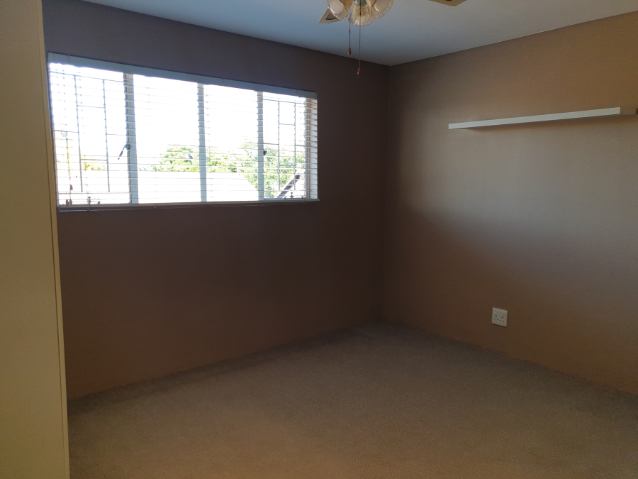 3 Bedroom Property for Sale in Brummeria Gauteng