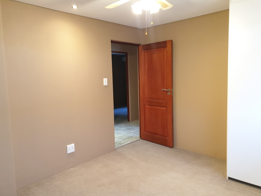 3 Bedroom Property for Sale in Brummeria Gauteng
