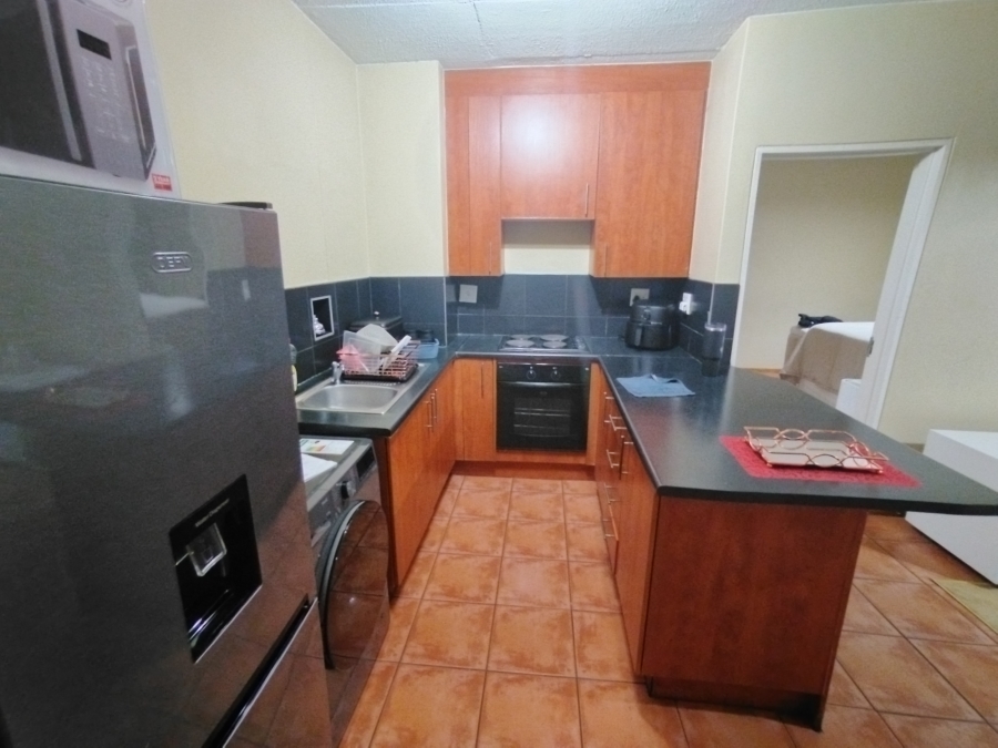 1 Bedroom Property for Sale in Hatfield Gauteng