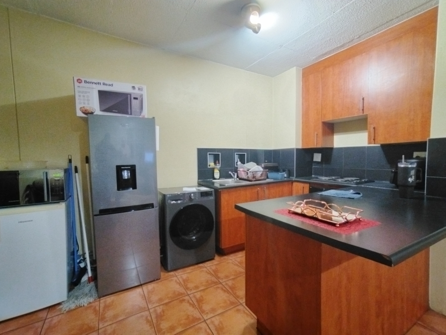 1 Bedroom Property for Sale in Hatfield Gauteng