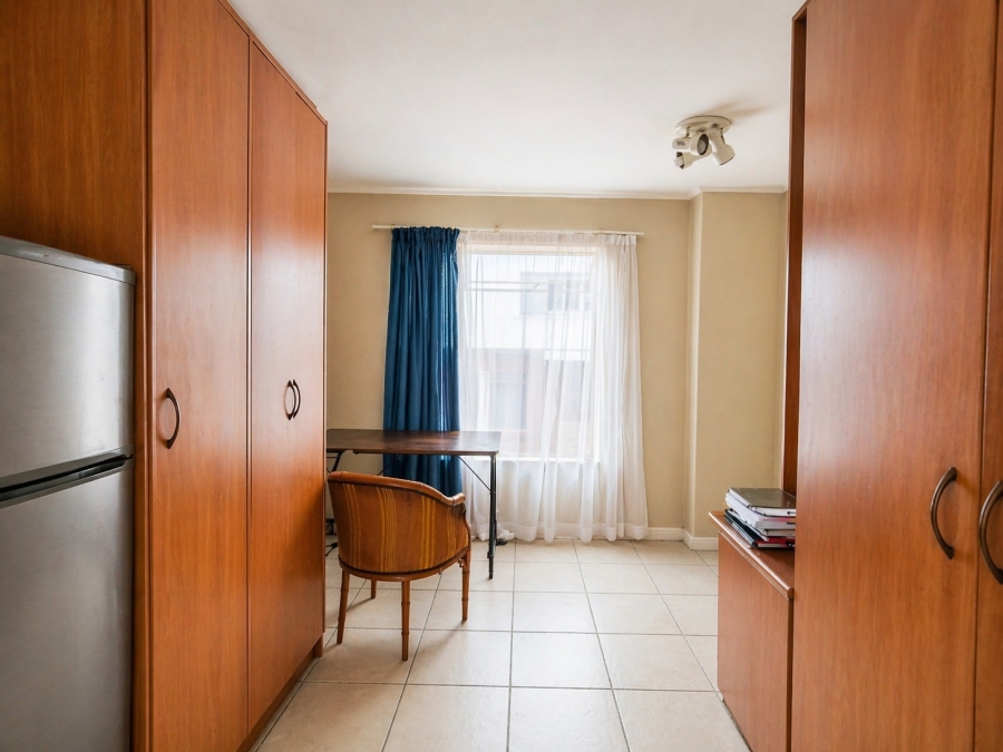 1 Bedroom Property for Sale in Braamfontein Werf Gauteng