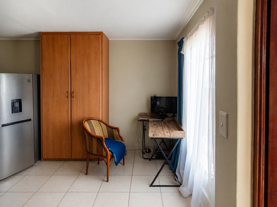 1 Bedroom Property for Sale in Braamfontein Werf Gauteng