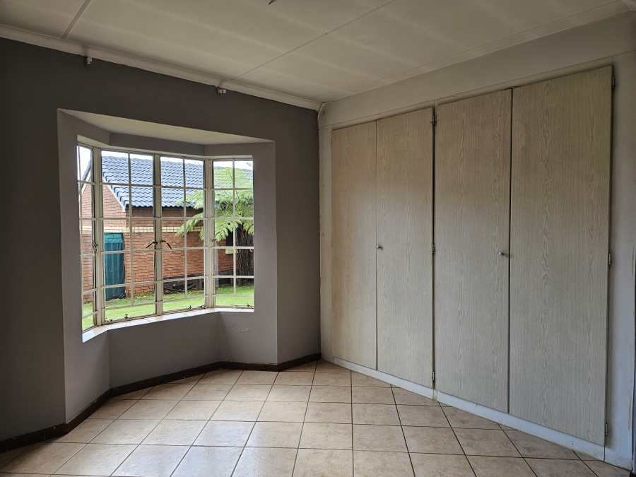 To Let 2 Bedroom Property for Rent in Monavoni Gauteng