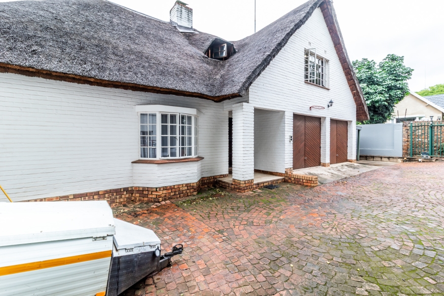 3 Bedroom Property for Sale in Waterkloof Gauteng