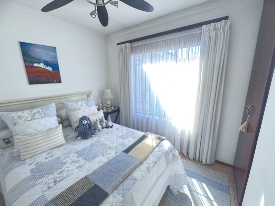To Let 3 Bedroom Property for Rent in Albemarle Gauteng