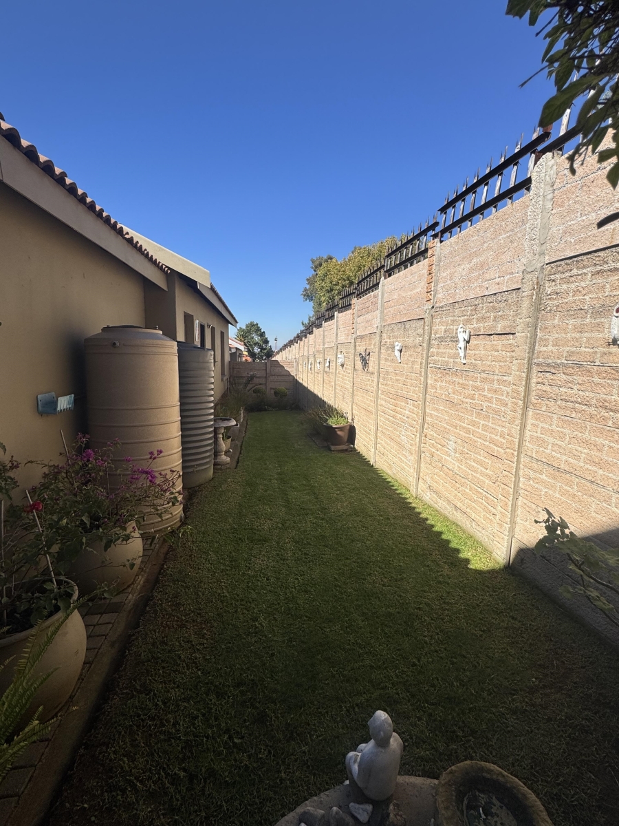To Let 3 Bedroom Property for Rent in Albemarle Gauteng
