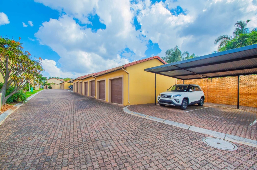 2 Bedroom Property for Sale in Willowbrook Gauteng