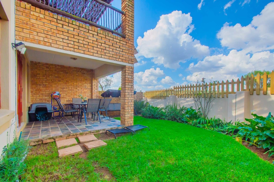 2 Bedroom Property for Sale in Willowbrook Gauteng