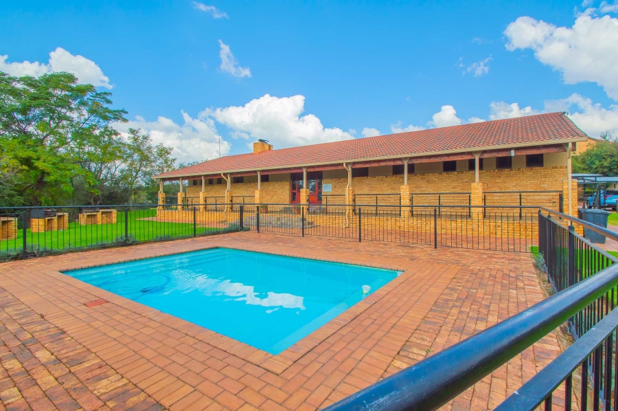2 Bedroom Property for Sale in Willowbrook Gauteng
