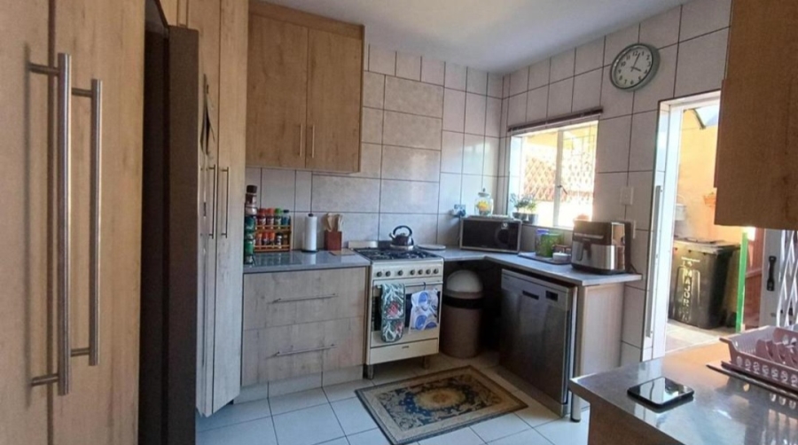 3 Bedroom Property for Sale in Aston Manor Gauteng