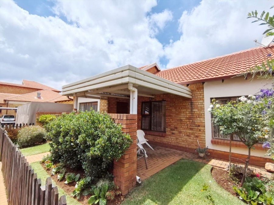 2 Bedroom Property for Sale in Brentwood Gauteng