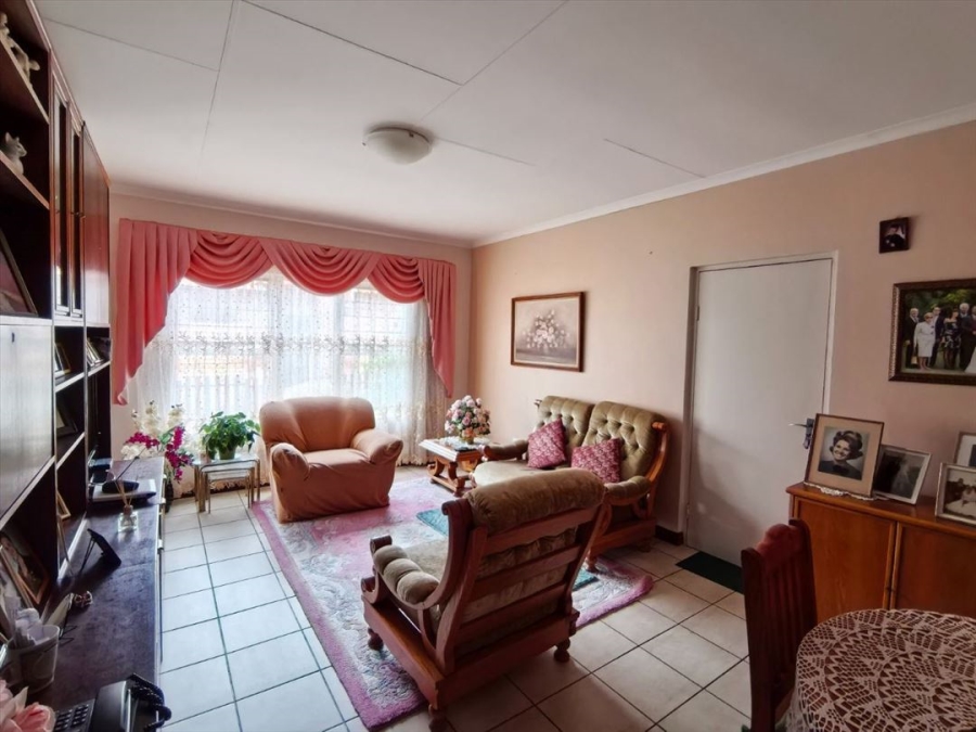 2 Bedroom Property for Sale in Brentwood Gauteng