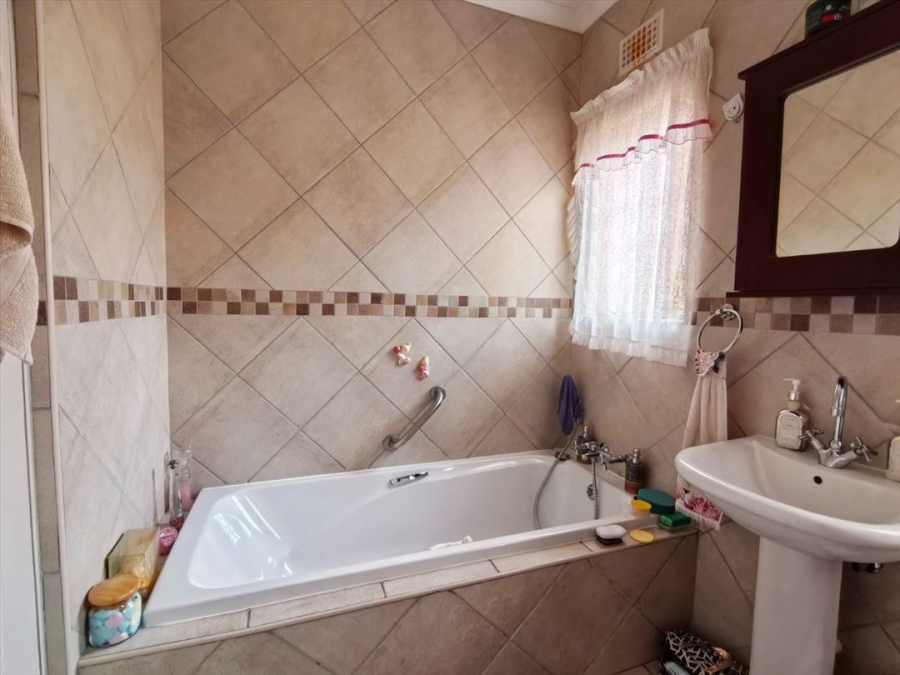 2 Bedroom Property for Sale in Brentwood Gauteng