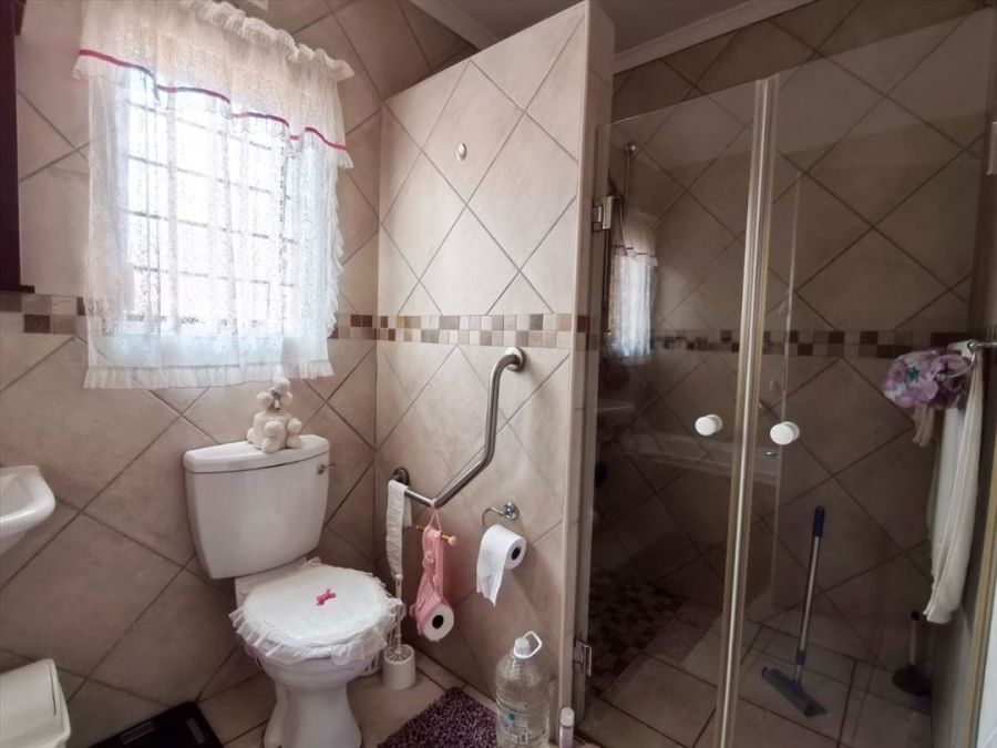 2 Bedroom Property for Sale in Brentwood Gauteng