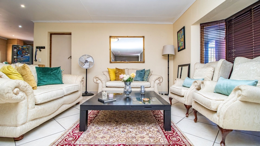3 Bedroom Property for Sale in Greenstone Hill Gauteng