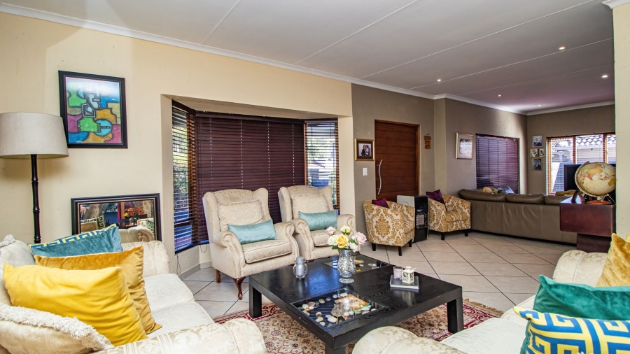 3 Bedroom Property for Sale in Greenstone Hill Gauteng