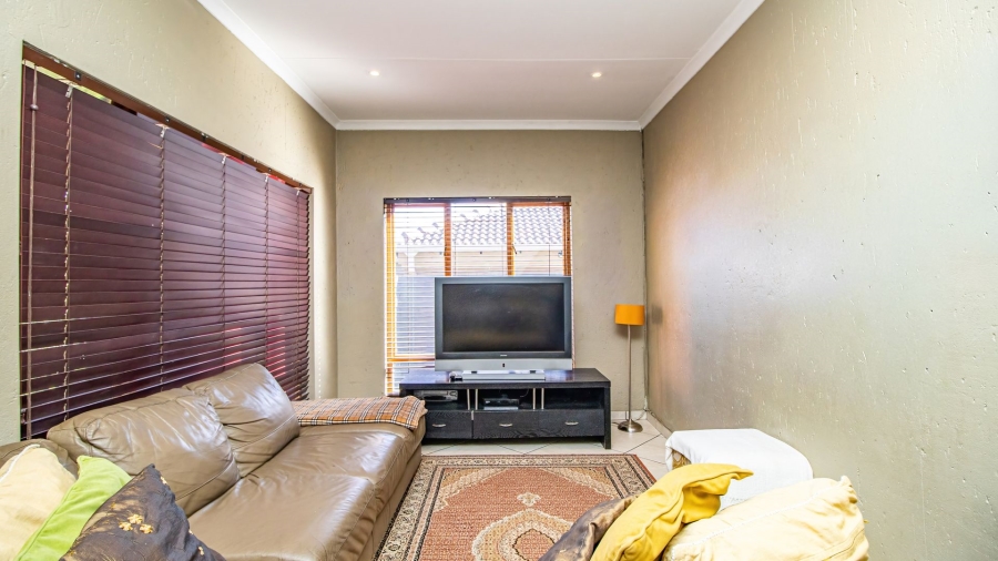 3 Bedroom Property for Sale in Greenstone Hill Gauteng