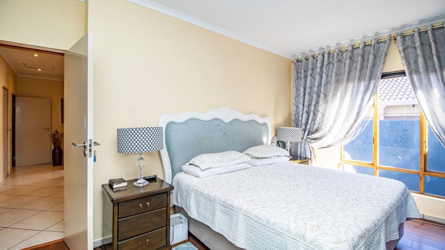3 Bedroom Property for Sale in Greenstone Hill Gauteng