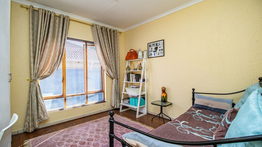 3 Bedroom Property for Sale in Greenstone Hill Gauteng