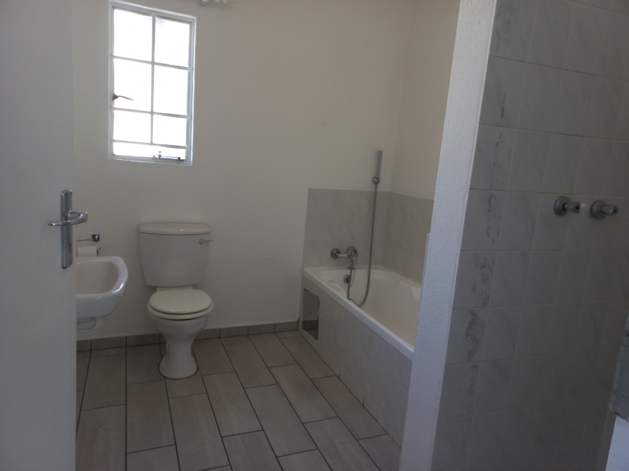 To Let 1 Bedroom Property for Rent in Eden Glen Gauteng