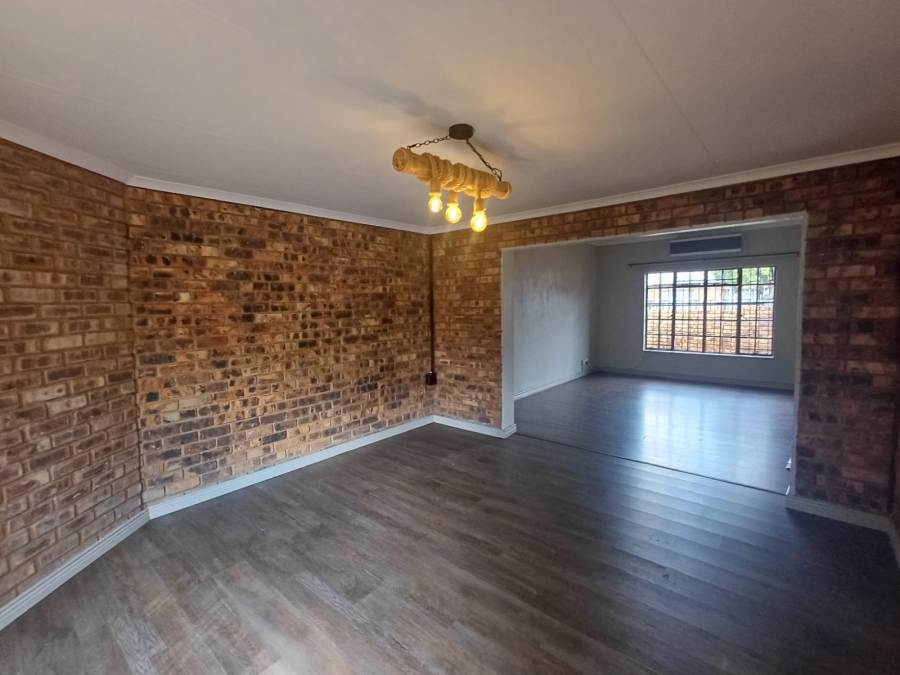 To Let 3 Bedroom Property for Rent in Garsfontein Gauteng