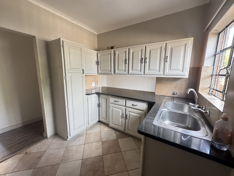 To Let 3 Bedroom Property for Rent in Garsfontein Gauteng