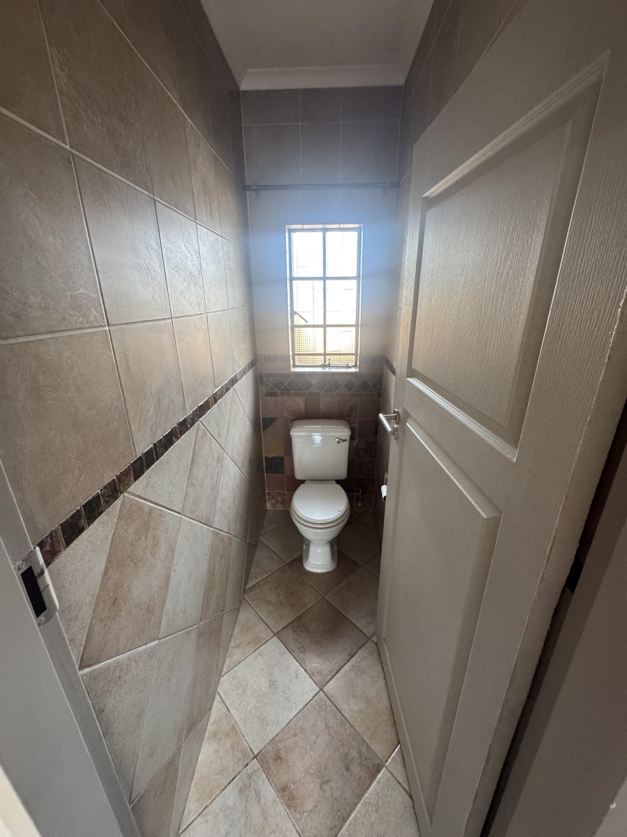 To Let 3 Bedroom Property for Rent in Garsfontein Gauteng