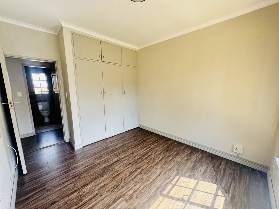 To Let 3 Bedroom Property for Rent in Garsfontein Gauteng