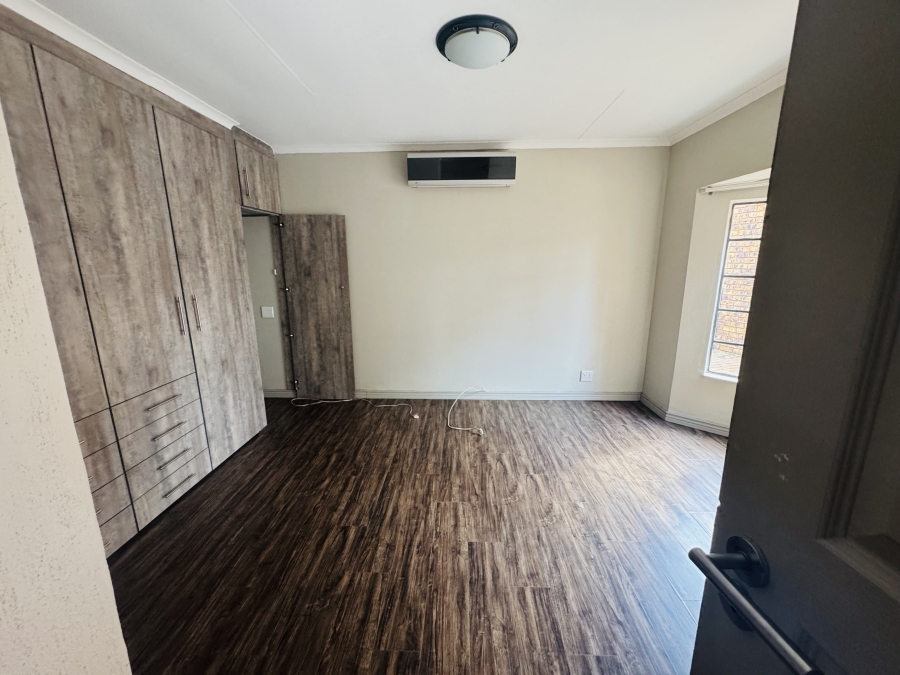 To Let 3 Bedroom Property for Rent in Garsfontein Gauteng