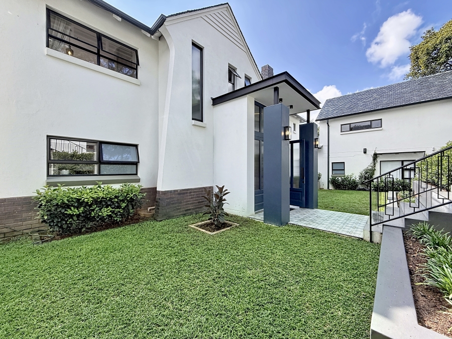 4 Bedroom Property for Sale in Waterkloof Gauteng