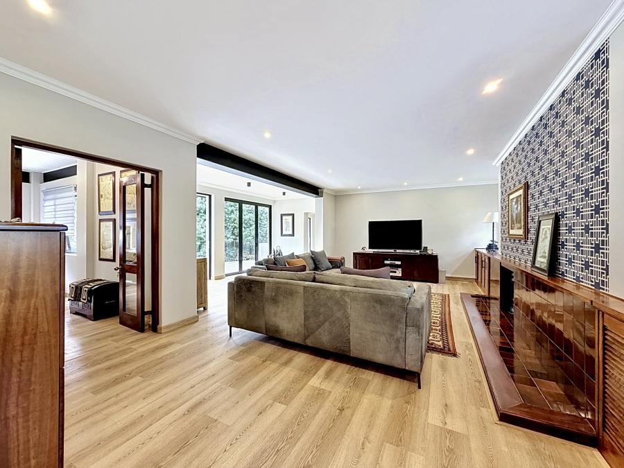 4 Bedroom Property for Sale in Waterkloof Gauteng