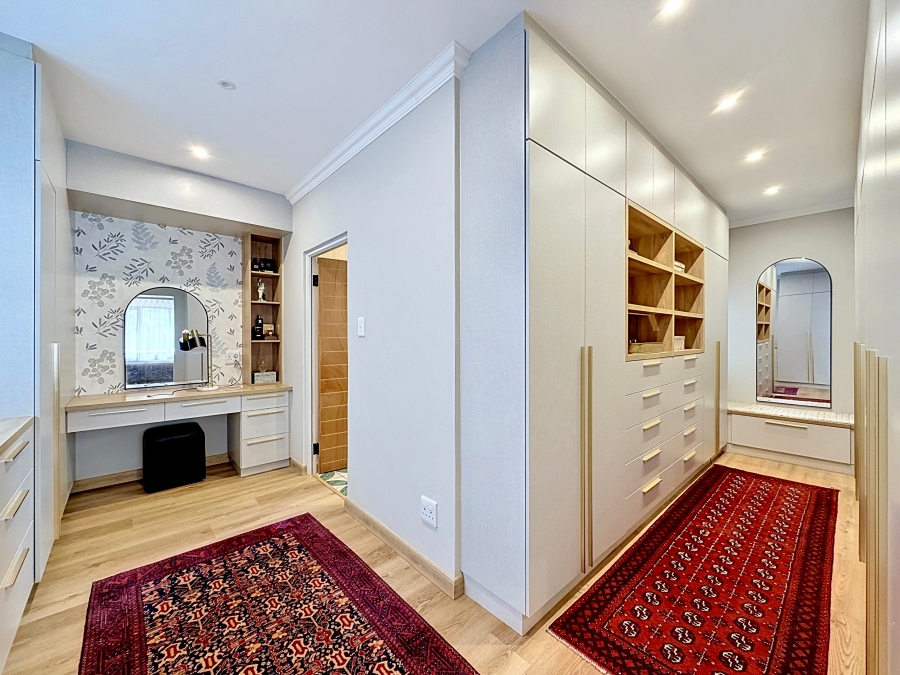 4 Bedroom Property for Sale in Waterkloof Gauteng
