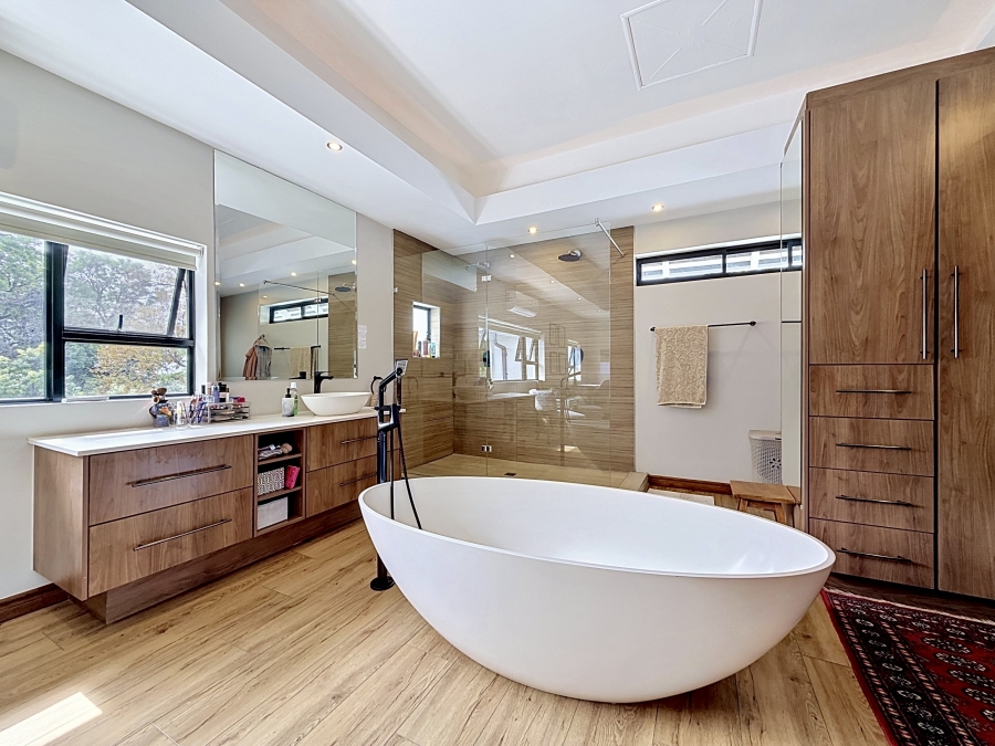 4 Bedroom Property for Sale in Waterkloof Gauteng
