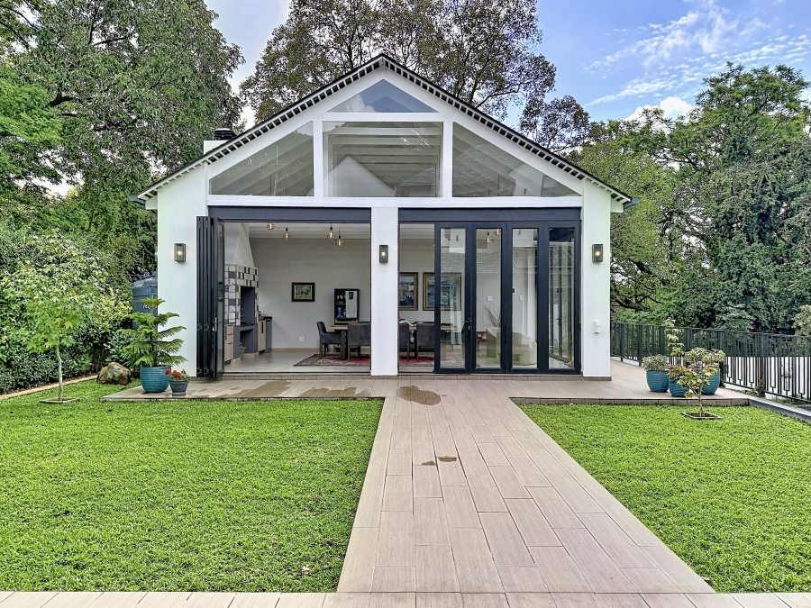 4 Bedroom Property for Sale in Waterkloof Gauteng