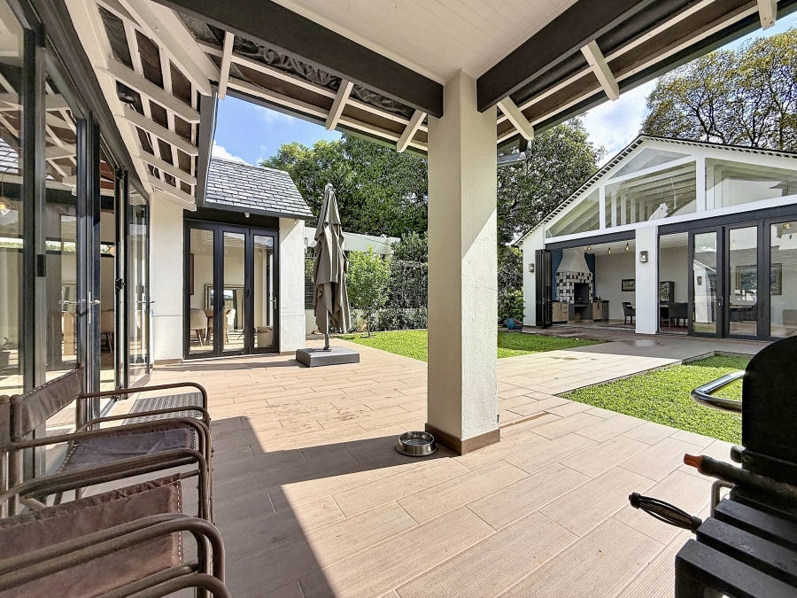 4 Bedroom Property for Sale in Waterkloof Gauteng