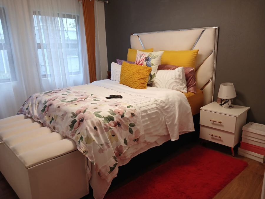 2 Bedroom Property for Sale in Lakefield Gauteng
